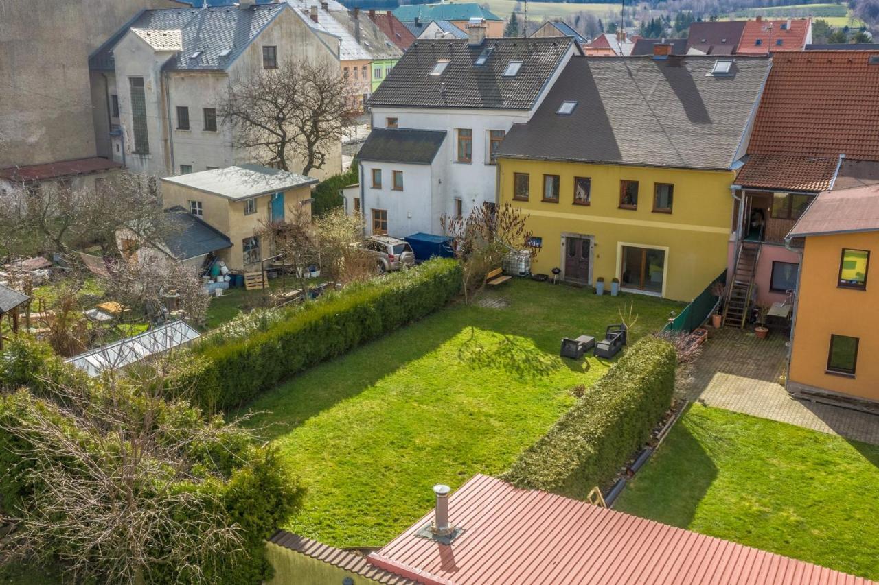 Ubytovani Na Namesti Nove Mesto pod Smrkem Kültér fotó